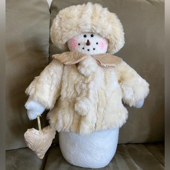 PERFECT CONDITION the elegant Snow couple, dressed for the holidays! ☃️ - Picture 2 of 10